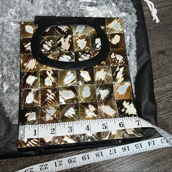 Vintage Twisted Orchid Mother of Pearl Shell Handbag - Picture 13 of 16